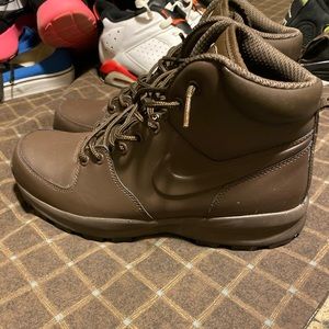 Men’s nike boots